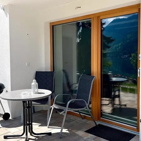 Chalets Zöhrer - Wohnen am Wasser Weissensee Exterior foto