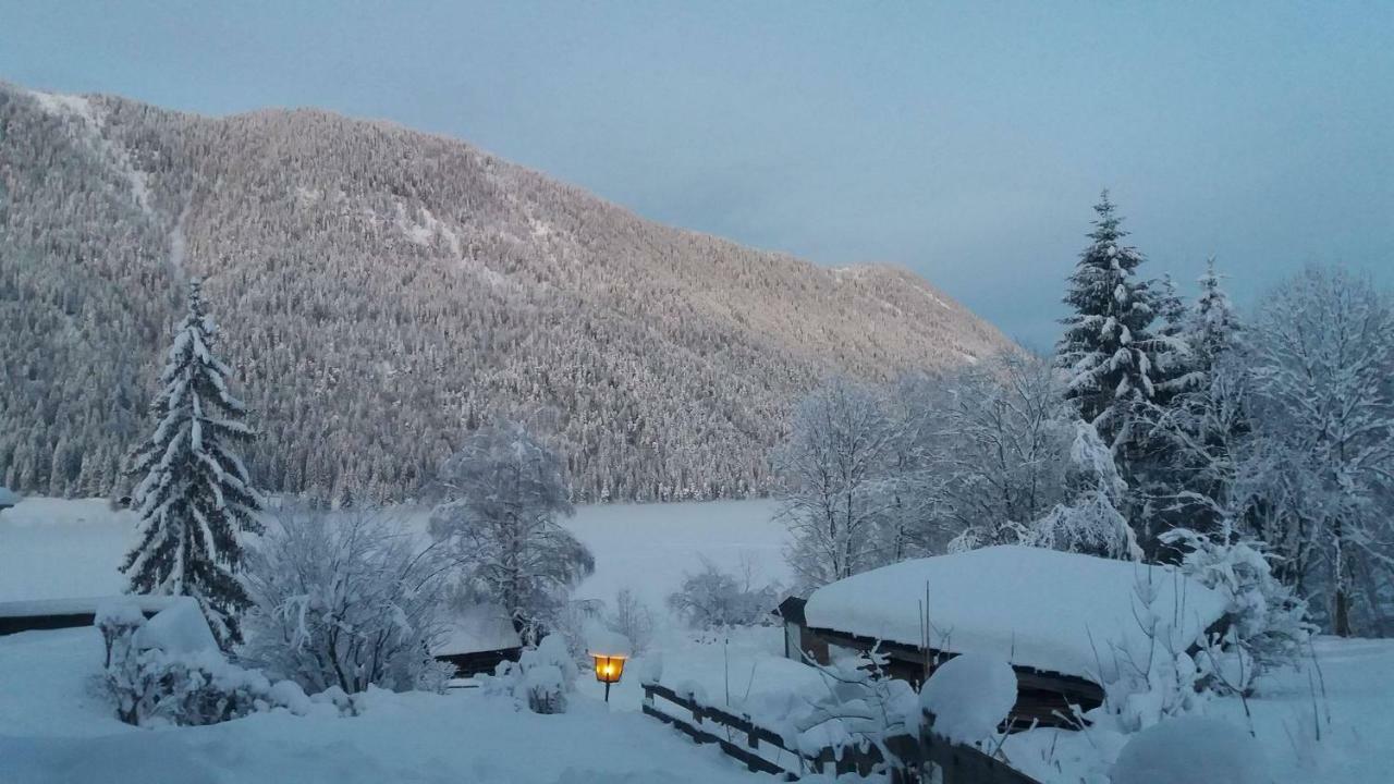 Zoehrer - Wohnen Am Wasser Appartement Weissensee